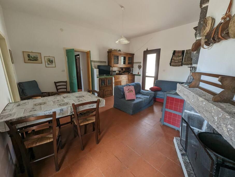 Cottage Familiare Sant'Agostino Abbasanta المظهر الخارجي الصورة